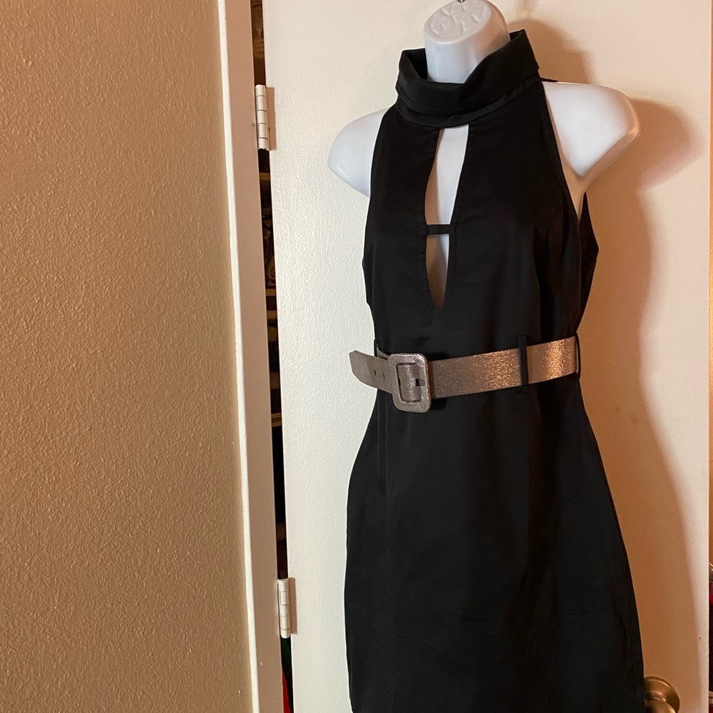 Dress - Picture 4 of 6